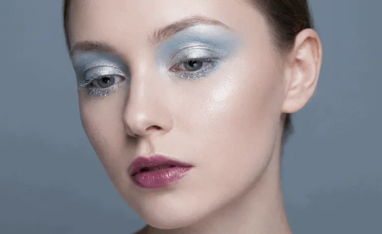 Christmas Makeup Ideas: Icy Cool Tones for a Frosty Look