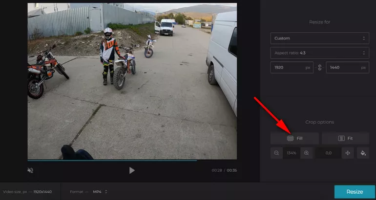 Remove Black Bars from Video with Clideo - Fill