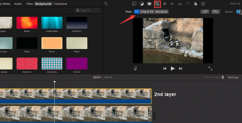 Set the 2nd video layer to fit to keep its original size