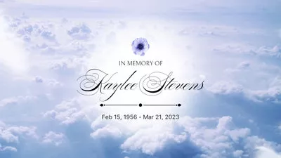 Flores Roxas Limpas Comemorar Avó Memórias Funeral Slideshow