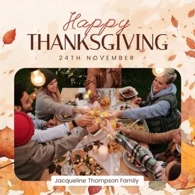 溫馨快樂的感恩節家庭晚餐照片貼文